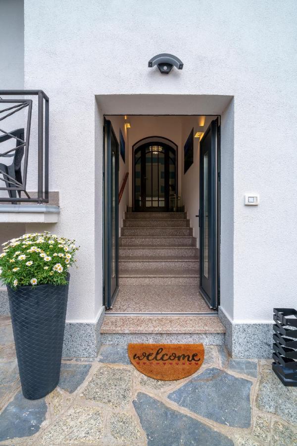 Casa Vacanza Acqua Dolce Maccagno エクステリア 写真