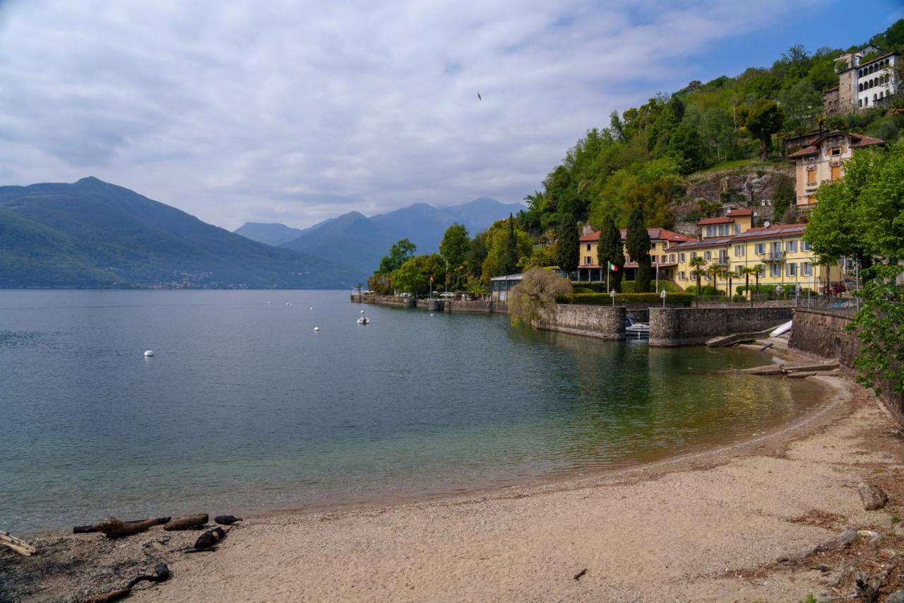 Casa Vacanza Acqua Dolce Maccagno エクステリア 写真